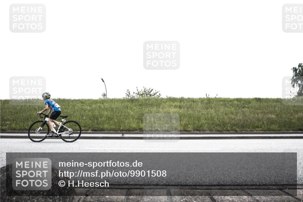 21.06.2026 - 29. Vierlanden-Triathlon H.Heesch http://msf.ph/oto/9901508 21.06.2026 14:59:36 Radfahren 1315 meine-sportfotos.de