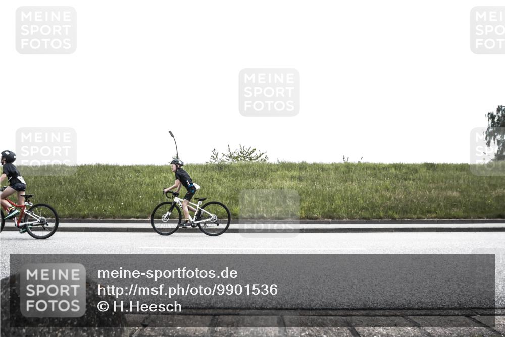 21.06.2026 - 29. Vierlanden-Triathlon H.Heesch http://msf.ph/oto/9901536 21.06.2026 15:00:06 Radfahren 1316 meine-sportfotos.de