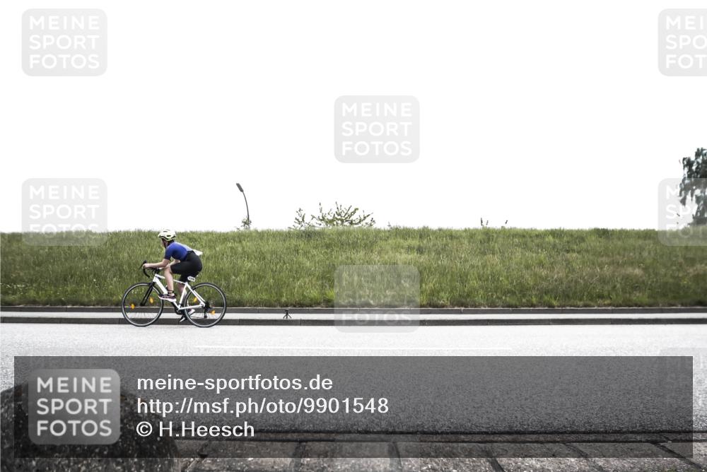 21.06.2026 - 29. Vierlanden-Triathlon H.Heesch http://msf.ph/oto/9901548 21.06.2026 15:00:18 Radfahren 1326 meine-sportfotos.de