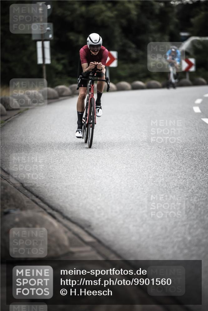 21.06.2026 - 29. Vierlanden-Triathlon H.Heesch http://msf.ph/oto/9901560 21.06.2026 09:35:32 Radfahren 9, 94, 139, 157, 179 meine-sportfotos.de