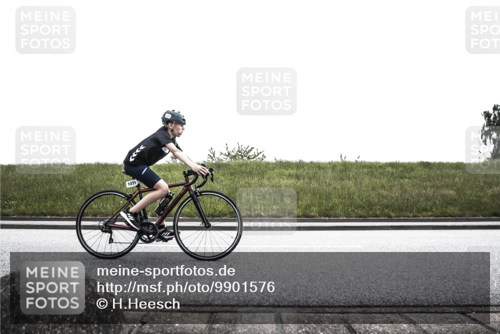 21.06.2026 - 29. Vierlanden-Triathlon H.Heesch http://msf.ph/oto/9901576 21.06.2026 15:01:14 Radfahren  meine-sportfotos.de