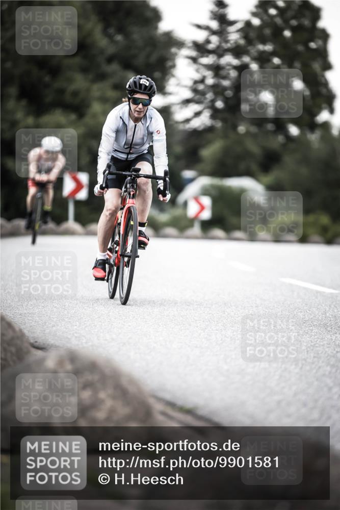21.06.2026 - 29. Vierlanden-Triathlon H.Heesch http://msf.ph/oto/9901581 21.06.2026 10:12:02 Radfahren 115, 160, 205, 248 meine-sportfotos.de