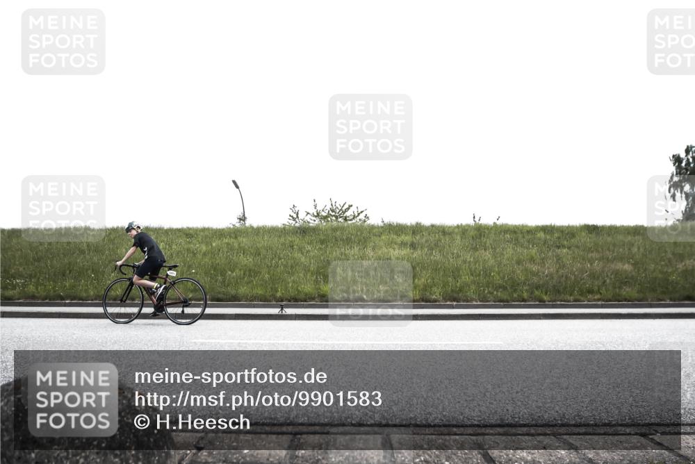21.06.2026 - 29. Vierlanden-Triathlon H.Heesch http://msf.ph/oto/9901583 21.06.2026 15:01:24 Radfahren  meine-sportfotos.de