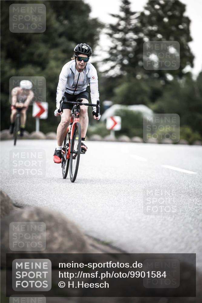 21.06.2026 - 29. Vierlanden-Triathlon H.Heesch http://msf.ph/oto/9901584 21.06.2026 10:12:02 Radfahren 115, 160, 205, 248 meine-sportfotos.de