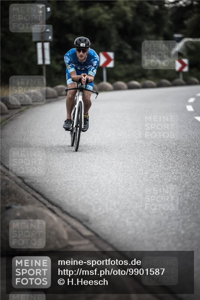 21.06.2026 - 29. Vierlanden-Triathlon H.Heesch http://msf.ph/oto/9901587 21.06.2026 09:35:37 Radfahren 9, 120, 139, 157, 179 meine-sportfotos.de