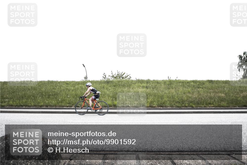21.06.2026 - 29. Vierlanden-Triathlon H.Heesch http://msf.ph/oto/9901592 21.06.2026 15:02:29 Radfahren  meine-sportfotos.de