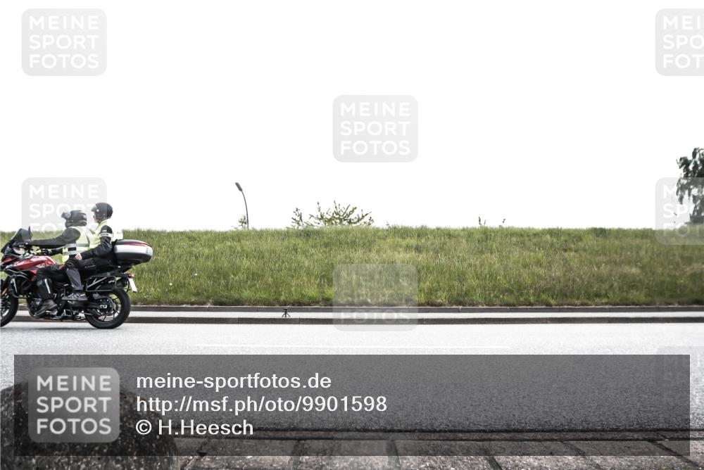 21.06.2026 - 29. Vierlanden-Triathlon H.Heesch http://msf.ph/oto/9901598 21.06.2026 15:03:35 Radfahren  meine-sportfotos.de
