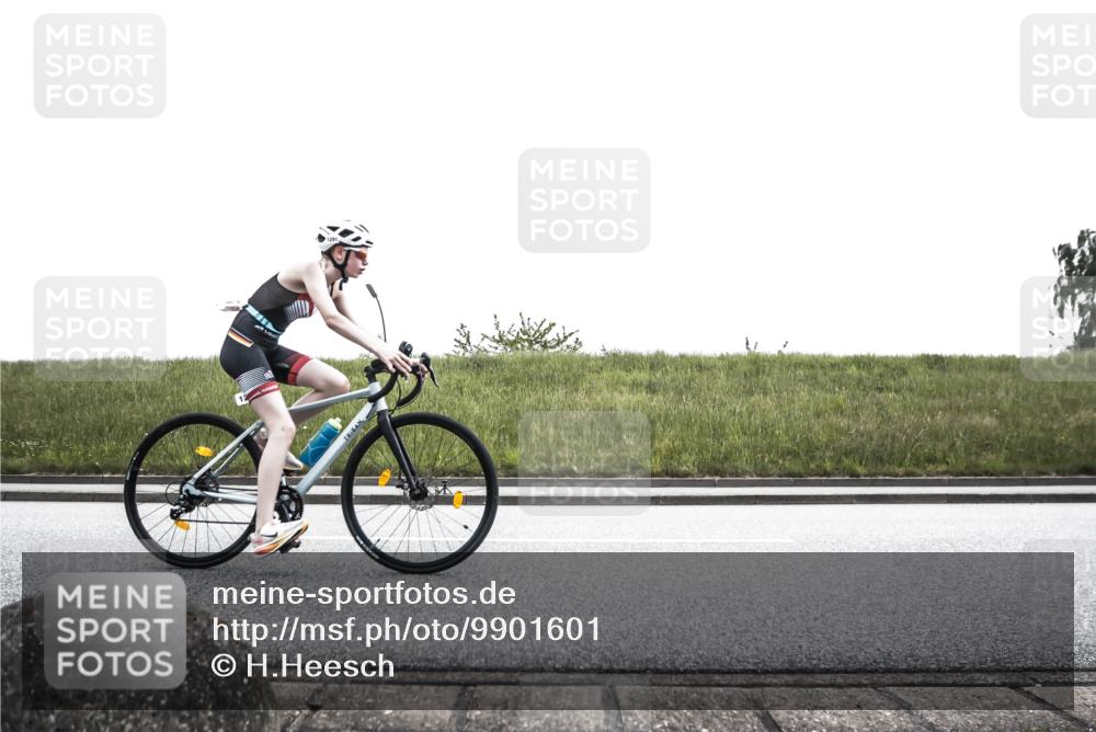 21.06.2026 - 29. Vierlanden-Triathlon H.Heesch http://msf.ph/oto/9901601 21.06.2026 15:03:52 Radfahren  meine-sportfotos.de