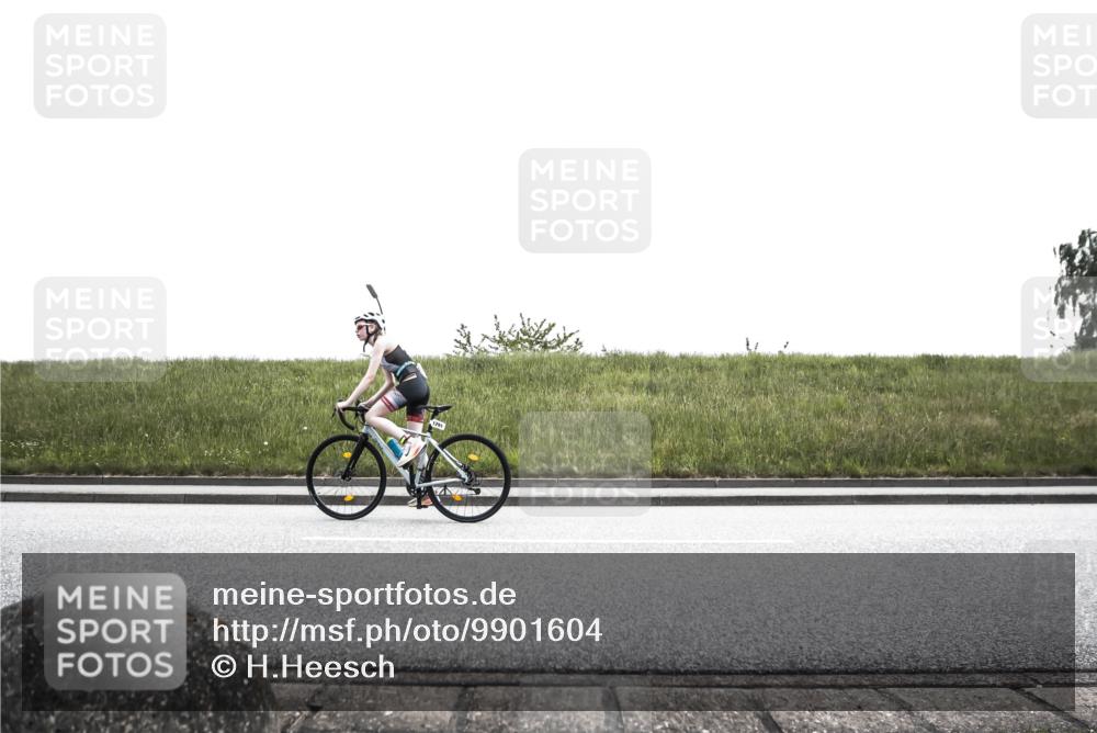 21.06.2026 - 29. Vierlanden-Triathlon H.Heesch http://msf.ph/oto/9901604 21.06.2026 15:04:02 Radfahren  meine-sportfotos.de