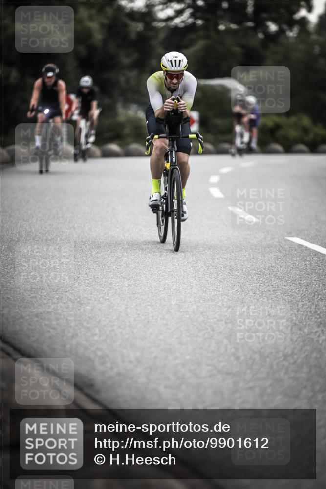 21.06.2026 - 29. Vierlanden-Triathlon H.Heesch http://msf.ph/oto/9901612 21.06.2026 09:35:49 Radfahren 105, 122, 161, 198, 270, 279 meine-sportfotos.de