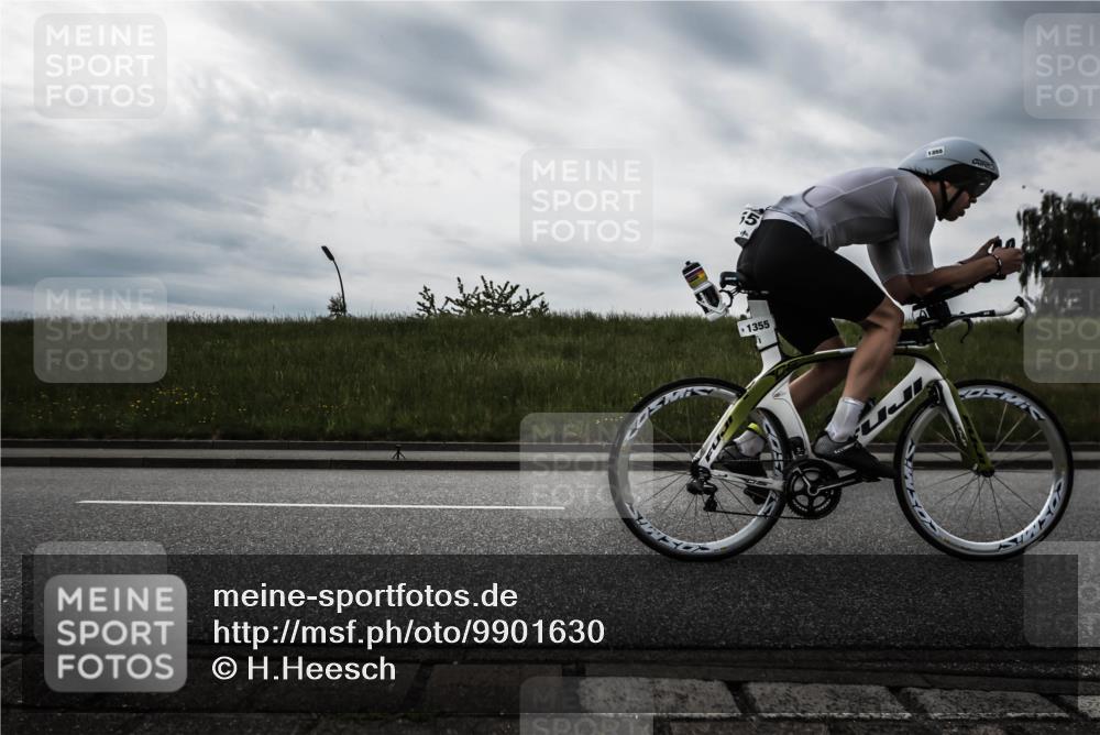 21.06.2026 - 29. Vierlanden-Triathlon H.Heesch http://msf.ph/oto/9901630 21.06.2026 09:27:02 Radfahren 75, 84, 197, 1355 meine-sportfotos.de