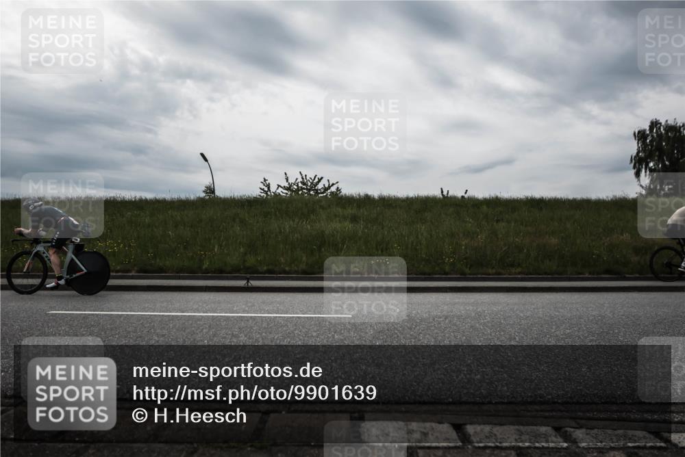 21.06.2026 - 29. Vierlanden-Triathlon H.Heesch http://msf.ph/oto/9901639 21.06.2026 09:27:18 Radfahren 27, 43, 56, 103, 139, 179, 198 meine-sportfotos.de