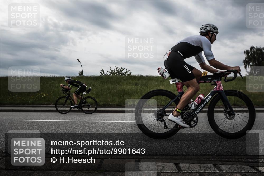 21.06.2026 - 29. Vierlanden-Triathlon H.Heesch http://msf.ph/oto/9901643 21.06.2026 09:27:24 Radfahren 43, 56, 69, 86, 103, 130, 139, 157, 179 meine-sportfotos.de