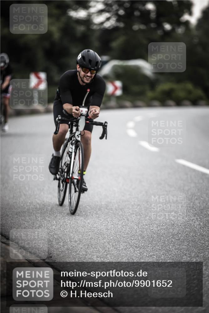 21.06.2026 - 29. Vierlanden-Triathlon H.Heesch http://msf.ph/oto/9901652 21.06.2026 09:36:00 Radfahren 75, 86, 90, 176, 200 meine-sportfotos.de