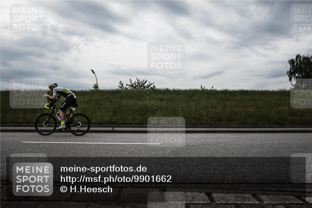 21.06.2026 - 29. Vierlanden-Triathlon H.Heesch http://msf.ph/oto/9901662 21.06.2026 09:28:15 Radfahren 4, 122 meine-sportfotos.de