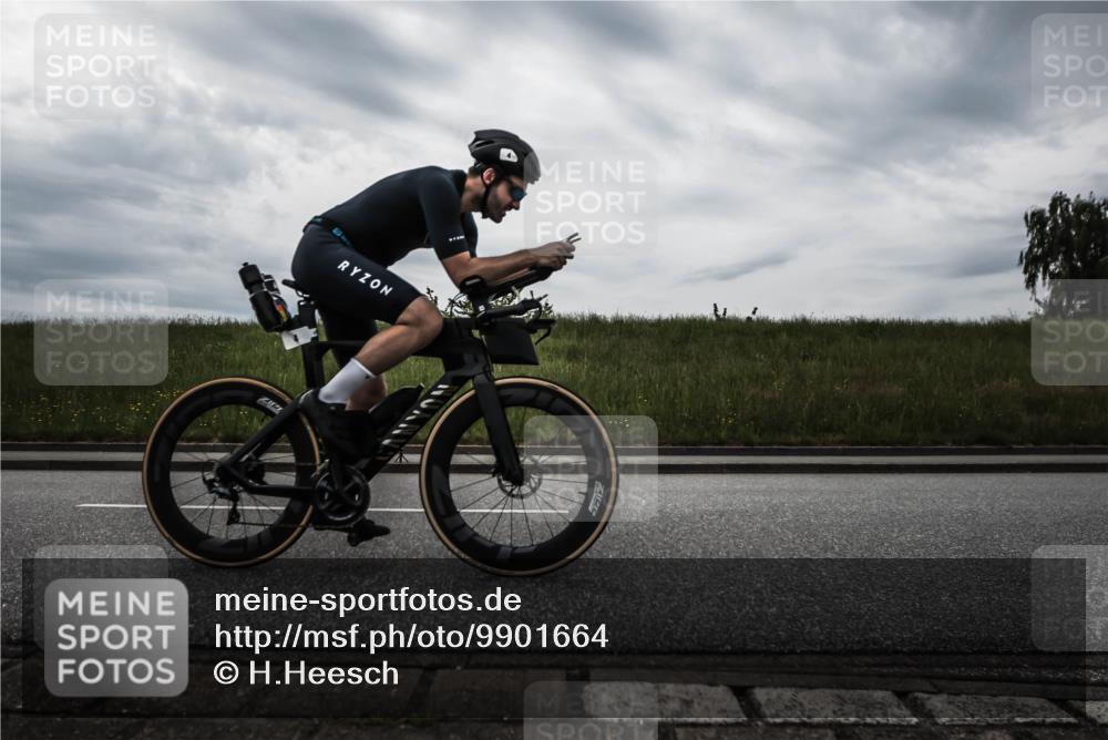 21.06.2026 - 29. Vierlanden-Triathlon H.Heesch http://msf.ph/oto/9901664 21.06.2026 09:28:18 Radfahren 4, 151, 154, 277 meine-sportfotos.de