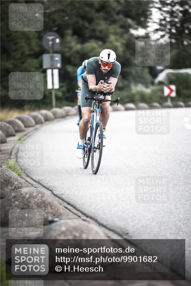 21.06.2026 - 29. Vierlanden-Triathlon H.Heesch http://msf.ph/oto/9901682 21.06.2026 09:36:15 Radfahren 6, 23, 111, 130, 135, 180, 216 meine-sportfotos.de