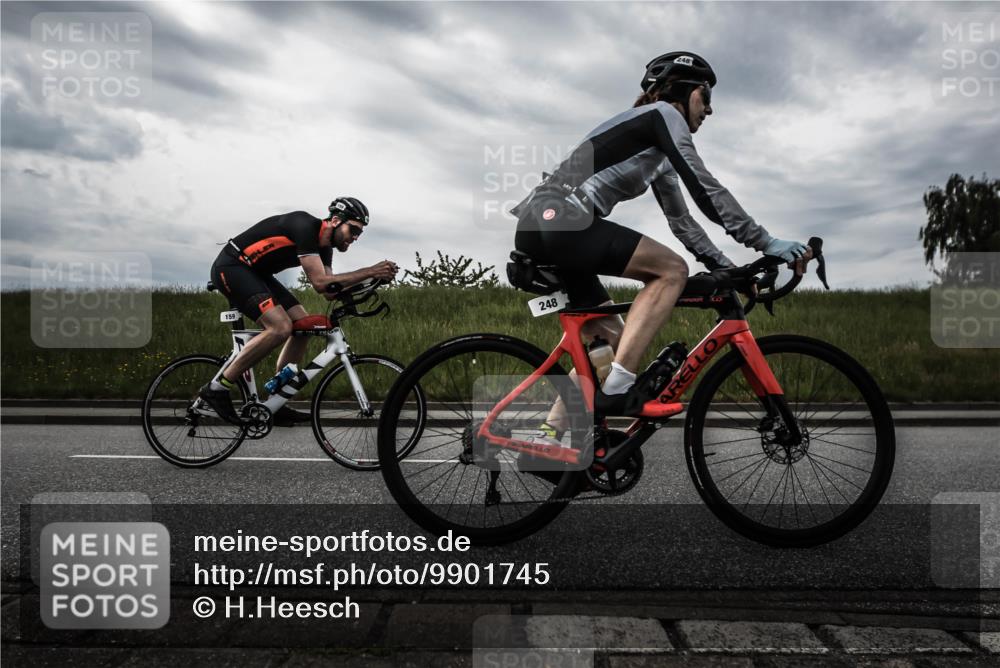 21.06.2026 - 29. Vierlanden-Triathlon H.Heesch http://msf.ph/oto/9901745 21.06.2026 09:30:39 Radfahren 35, 147, 159, 225, 248, 295 meine-sportfotos.de