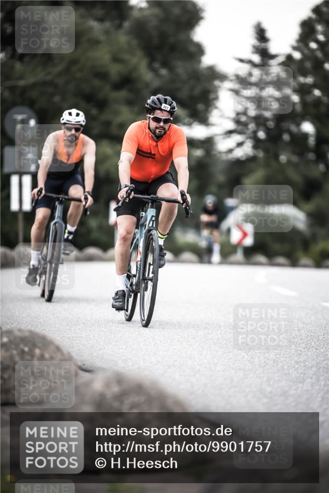 21.06.2026 - 29. Vierlanden-Triathlon H.Heesch http://msf.ph/oto/9901757 21.06.2026 10:12:18 Radfahren 96, 357, 359 meine-sportfotos.de