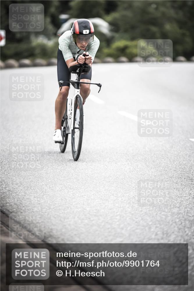21.06.2026 - 29. Vierlanden-Triathlon H.Heesch http://msf.ph/oto/9901764 21.06.2026 09:38:05 Radfahren 2 meine-sportfotos.de