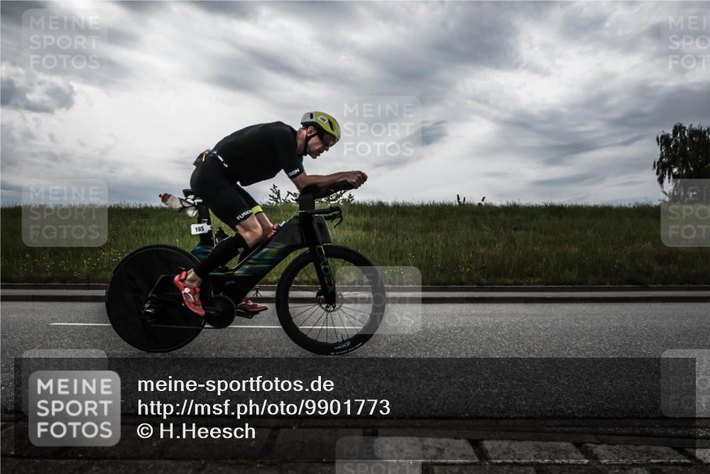 21.06.2026 - 29. Vierlanden-Triathlon H.Heesch http://msf.ph/oto/9901773 21.06.2026 09:31:42 Radfahren 165 meine-sportfotos.de