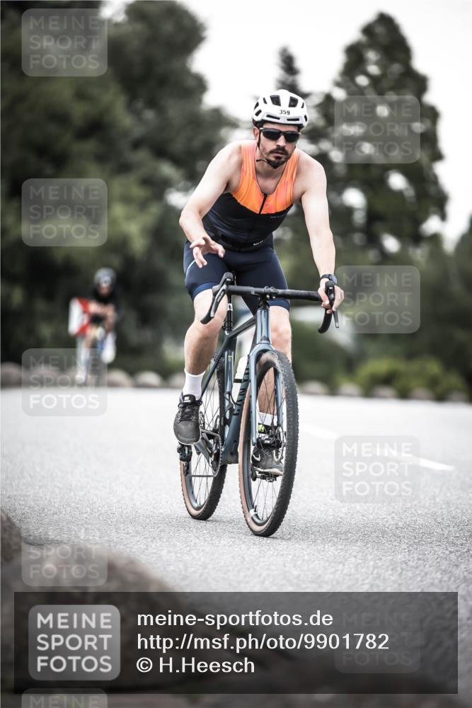 21.06.2026 - 29. Vierlanden-Triathlon H.Heesch http://msf.ph/oto/9901782 21.06.2026 10:12:19 Radfahren 96, 357, 359 meine-sportfotos.de