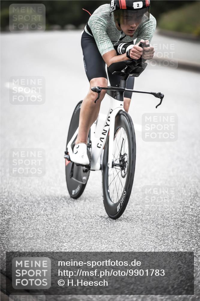 21.06.2026 - 29. Vierlanden-Triathlon H.Heesch http://msf.ph/oto/9901783 21.06.2026 09:38:06 Radfahren 2 meine-sportfotos.de