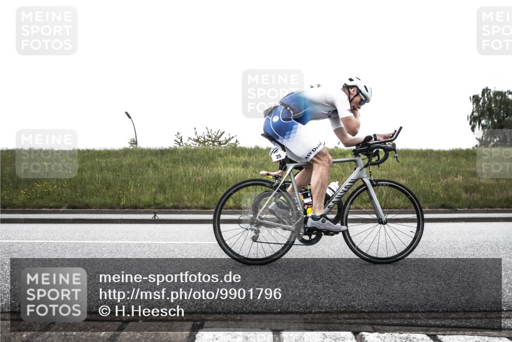 21.06.2026 - 29. Vierlanden-Triathlon H.Heesch http://msf.ph/oto/9901796 21.06.2026 09:33:35 Radfahren 25, 191 meine-sportfotos.de