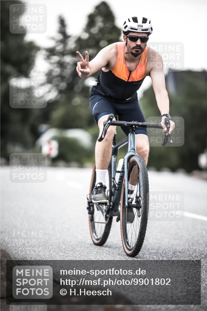 21.06.2026 - 29. Vierlanden-Triathlon H.Heesch http://msf.ph/oto/9901802 21.06.2026 10:12:19 Radfahren 96, 357, 359 meine-sportfotos.de