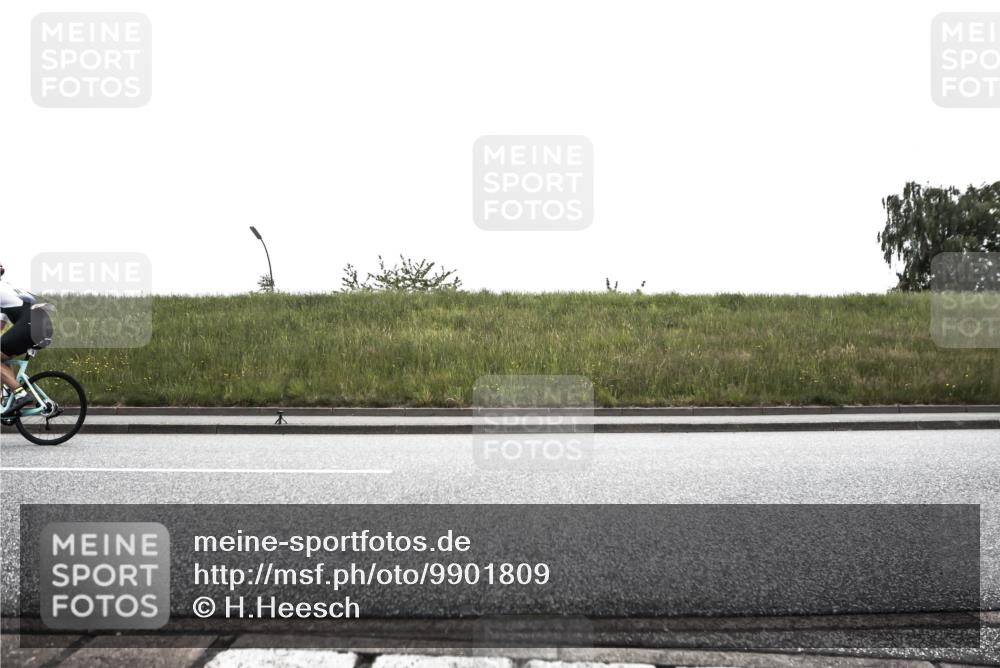 21.06.2026 - 29. Vierlanden-Triathlon H.Heesch http://msf.ph/oto/9901809 21.06.2026 09:34:23 Radfahren 33, 121 meine-sportfotos.de