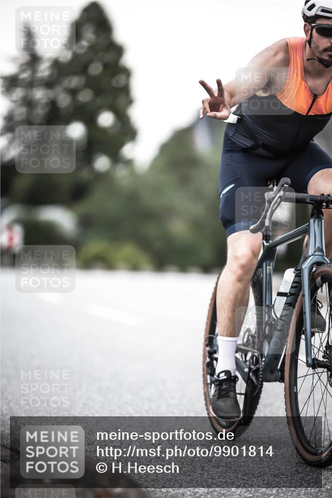 21.06.2026 - 29. Vierlanden-Triathlon H.Heesch http://msf.ph/oto/9901814 21.06.2026 10:12:19 Radfahren 96, 357, 359 meine-sportfotos.de