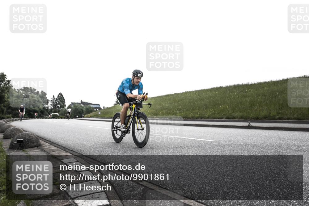 21.06.2026 - 29. Vierlanden-Triathlon H.Heesch http://msf.ph/oto/9901861 21.06.2026 09:26:52 Radfahren 90, 108, 230 meine-sportfotos.de