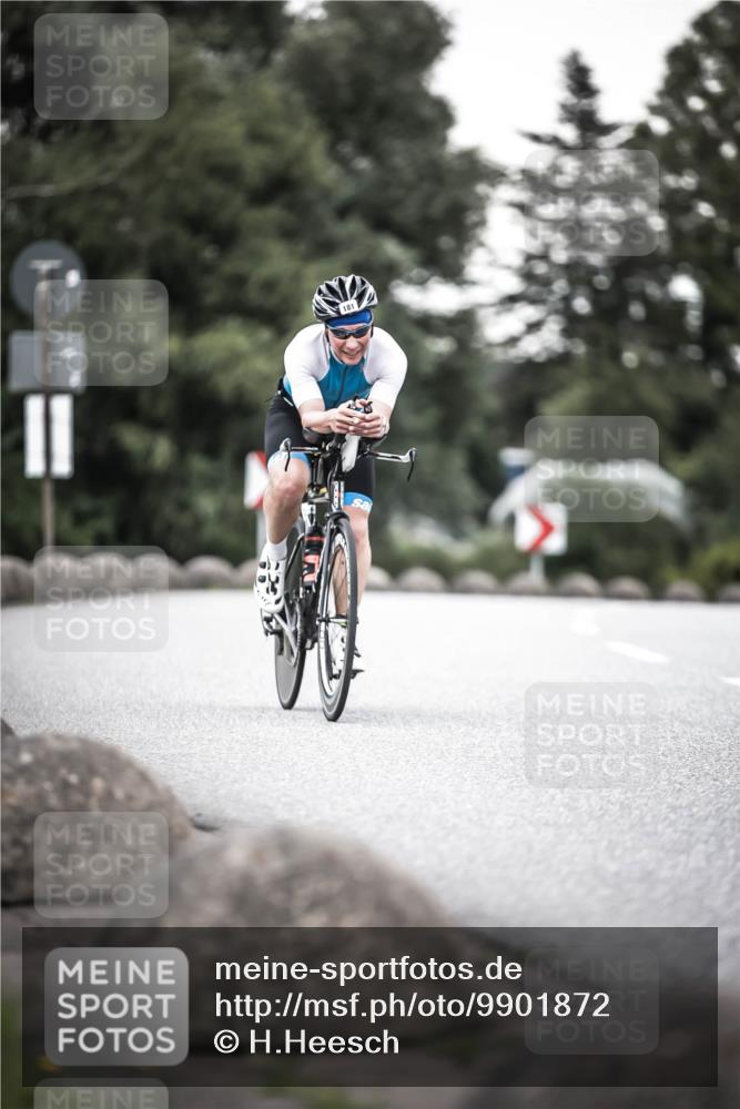 21.06.2026 - 29. Vierlanden-Triathlon H.Heesch http://msf.ph/oto/9901872 21.06.2026 10:12:27 Radfahren 181, 256 meine-sportfotos.de