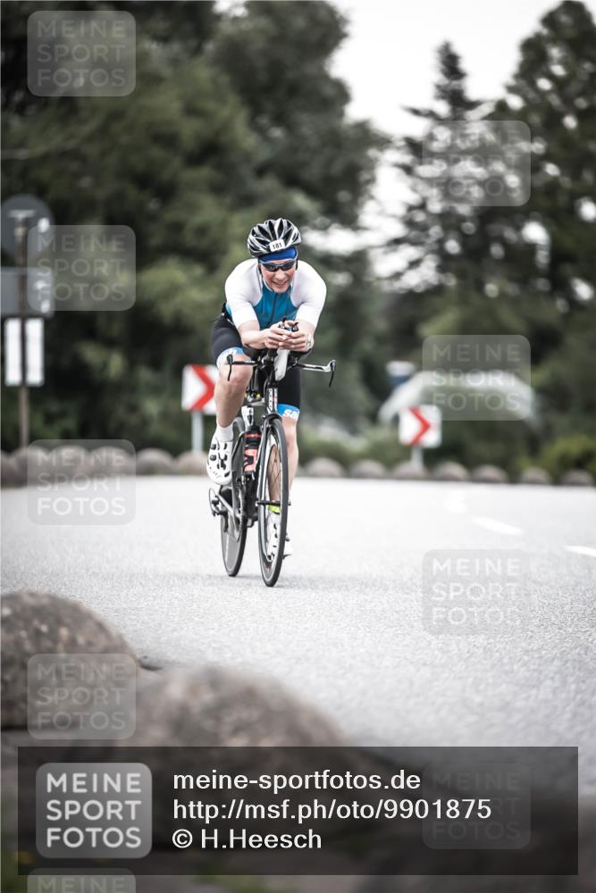 21.06.2026 - 29. Vierlanden-Triathlon H.Heesch http://msf.ph/oto/9901875 21.06.2026 10:12:27 Radfahren 181, 256 meine-sportfotos.de