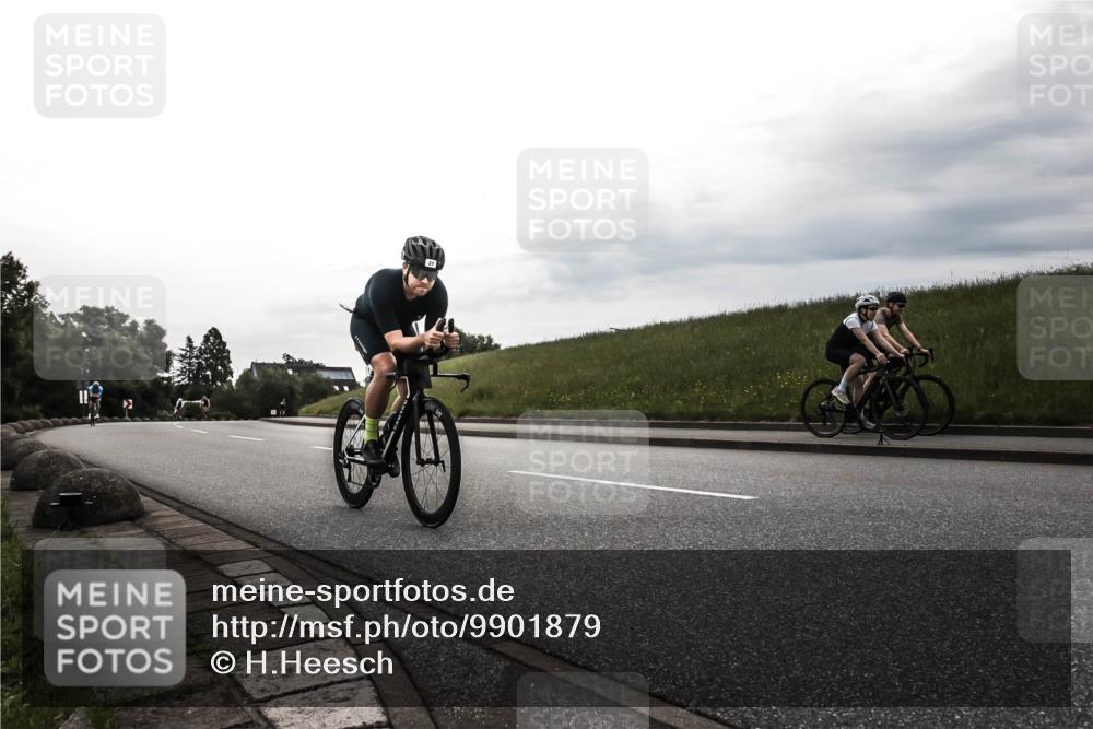 21.06.2026 - 29. Vierlanden-Triathlon H.Heesch http://msf.ph/oto/9901879 21.06.2026 09:27:17 Radfahren 27, 43, 139, 179 meine-sportfotos.de