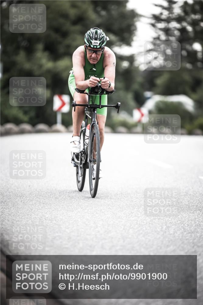 21.06.2026 - 29. Vierlanden-Triathlon H.Heesch http://msf.ph/oto/9901900 21.06.2026 09:41:34 Radfahren 146, 205 meine-sportfotos.de