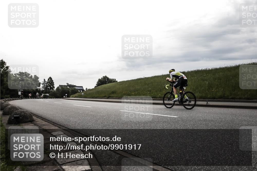 21.06.2026 - 29. Vierlanden-Triathlon H.Heesch http://msf.ph/oto/9901917 21.06.2026 09:28:15 Radfahren 4 meine-sportfotos.de