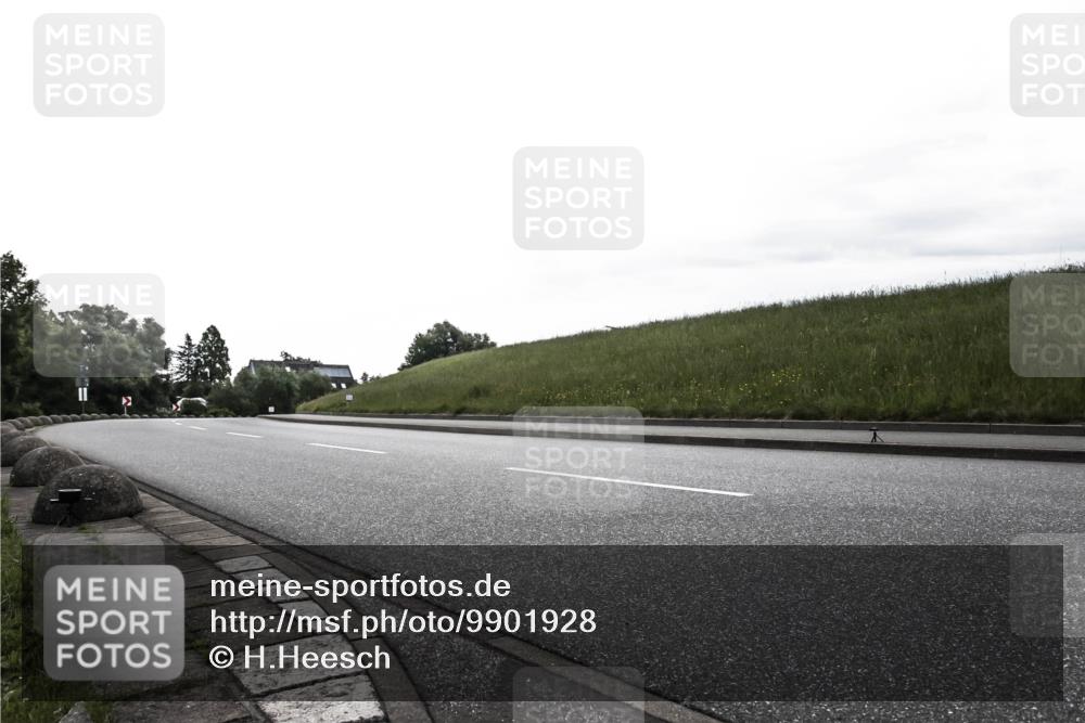 21.06.2026 - 29. Vierlanden-Triathlon H.Heesch http://msf.ph/oto/9901928 21.06.2026 09:28:47 Radfahren  meine-sportfotos.de