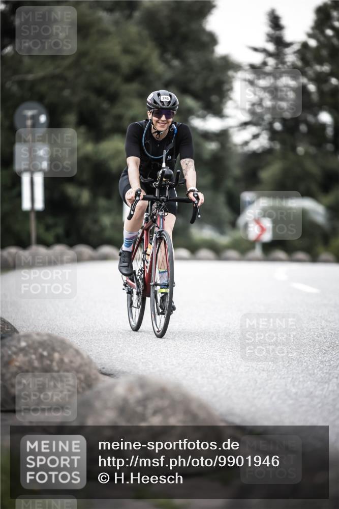 21.06.2026 - 29. Vierlanden-Triathlon H.Heesch http://msf.ph/oto/9901946 21.06.2026 10:12:41 Radfahren 245 meine-sportfotos.de
