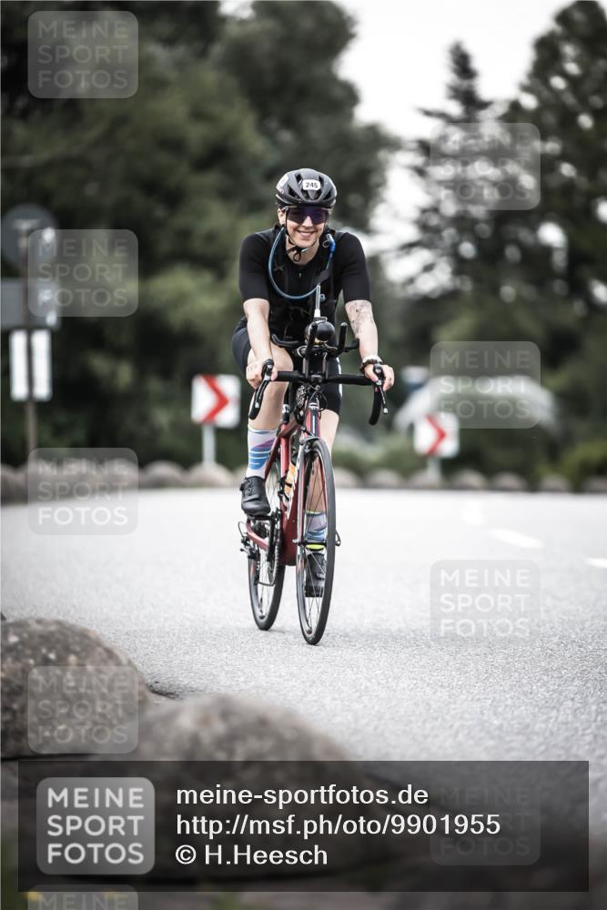 21.06.2026 - 29. Vierlanden-Triathlon H.Heesch http://msf.ph/oto/9901955 21.06.2026 10:12:41 Radfahren 245 meine-sportfotos.de