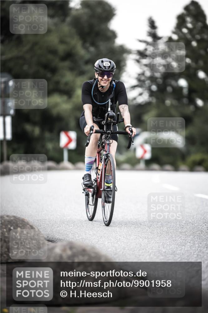 21.06.2026 - 29. Vierlanden-Triathlon H.Heesch http://msf.ph/oto/9901958 21.06.2026 10:12:41 Radfahren 245 meine-sportfotos.de