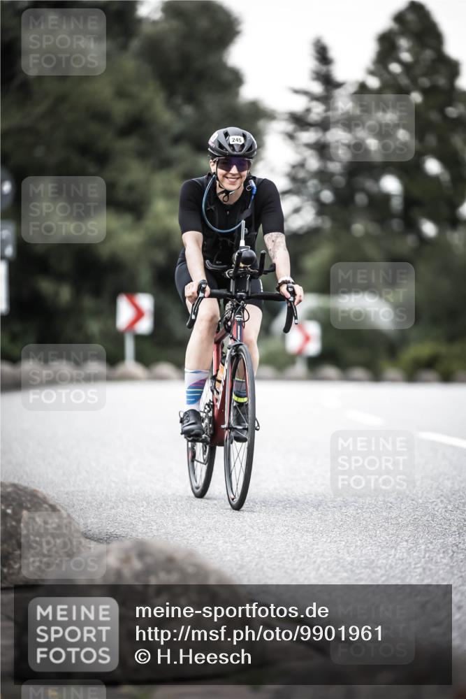 21.06.2026 - 29. Vierlanden-Triathlon H.Heesch http://msf.ph/oto/9901961 21.06.2026 10:12:41 Radfahren 245 meine-sportfotos.de