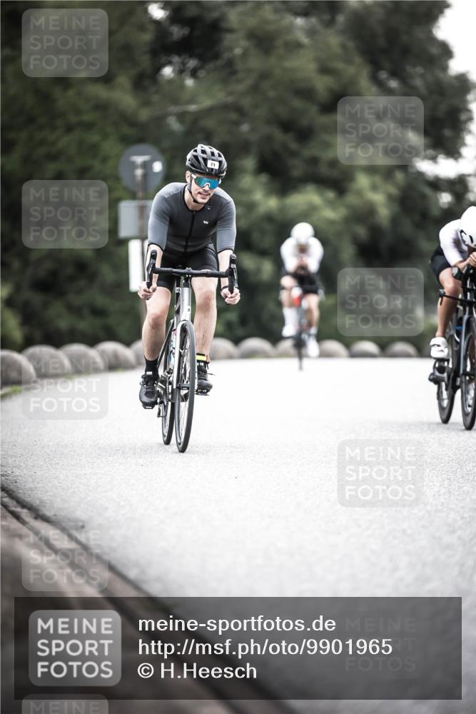 21.06.2026 - 29. Vierlanden-Triathlon H.Heesch http://msf.ph/oto/9901965 21.06.2026 09:42:45 Radfahren 71, 81, 231 meine-sportfotos.de