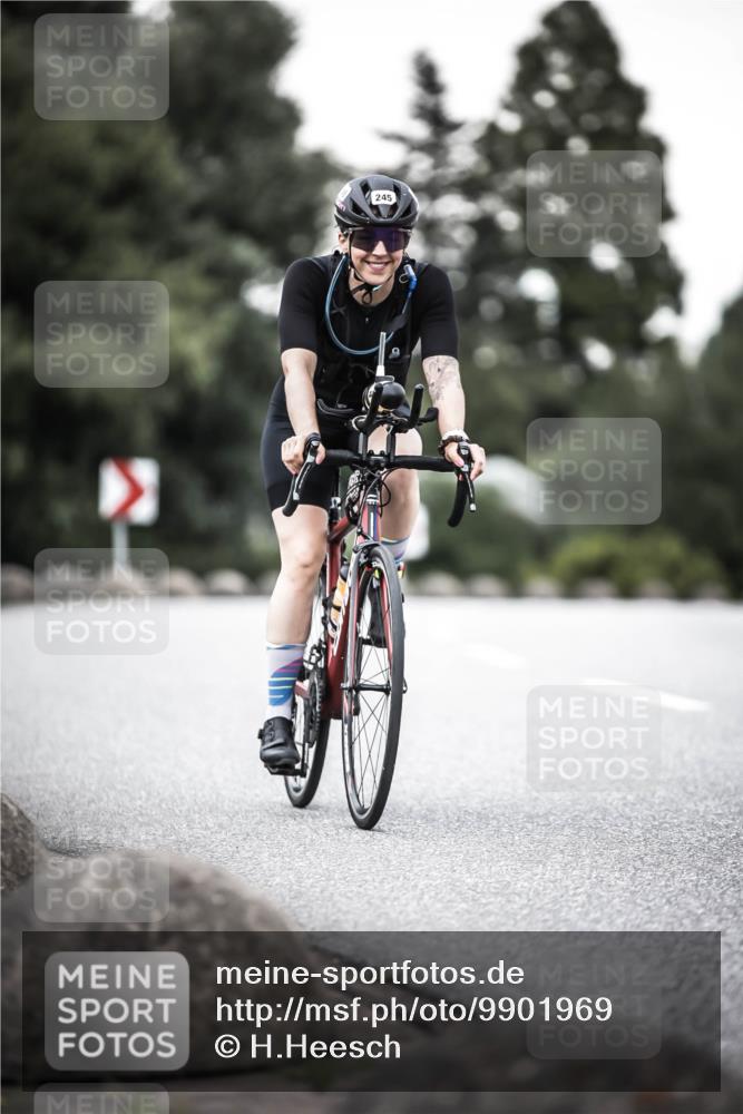 21.06.2026 - 29. Vierlanden-Triathlon H.Heesch http://msf.ph/oto/9901969 21.06.2026 10:12:41 Radfahren 245 meine-sportfotos.de
