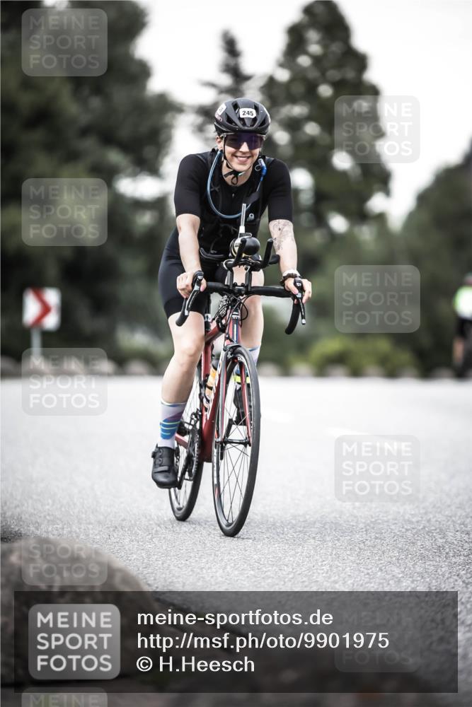 21.06.2026 - 29. Vierlanden-Triathlon H.Heesch http://msf.ph/oto/9901975 21.06.2026 10:12:41 Radfahren 245 meine-sportfotos.de