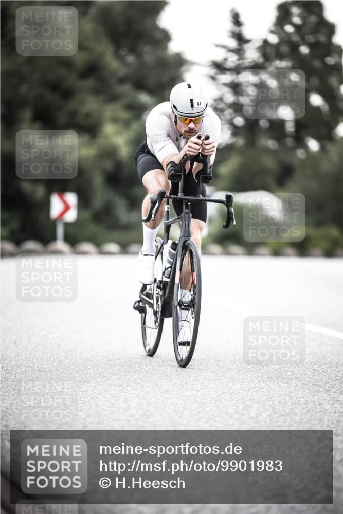 21.06.2026 - 29. Vierlanden-Triathlon H.Heesch http://msf.ph/oto/9901983 21.06.2026 09:42:48 Radfahren 71, 81, 231 meine-sportfotos.de