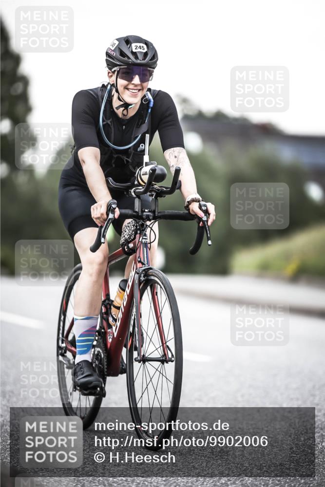 21.06.2026 - 29. Vierlanden-Triathlon H.Heesch http://msf.ph/oto/9902006 21.06.2026 10:12:42 Radfahren 245 meine-sportfotos.de