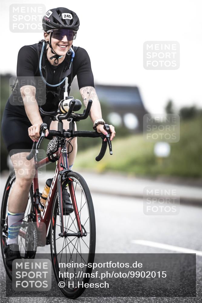 21.06.2026 - 29. Vierlanden-Triathlon H.Heesch http://msf.ph/oto/9902015 21.06.2026 10:12:42 Radfahren 245 meine-sportfotos.de