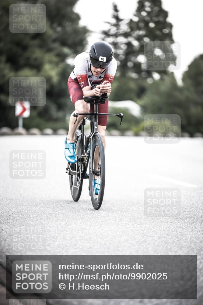 21.06.2026 - 29. Vierlanden-Triathlon H.Heesch http://msf.ph/oto/9902025 21.06.2026 09:43:37 Radfahren 60, 192, 287 meine-sportfotos.de