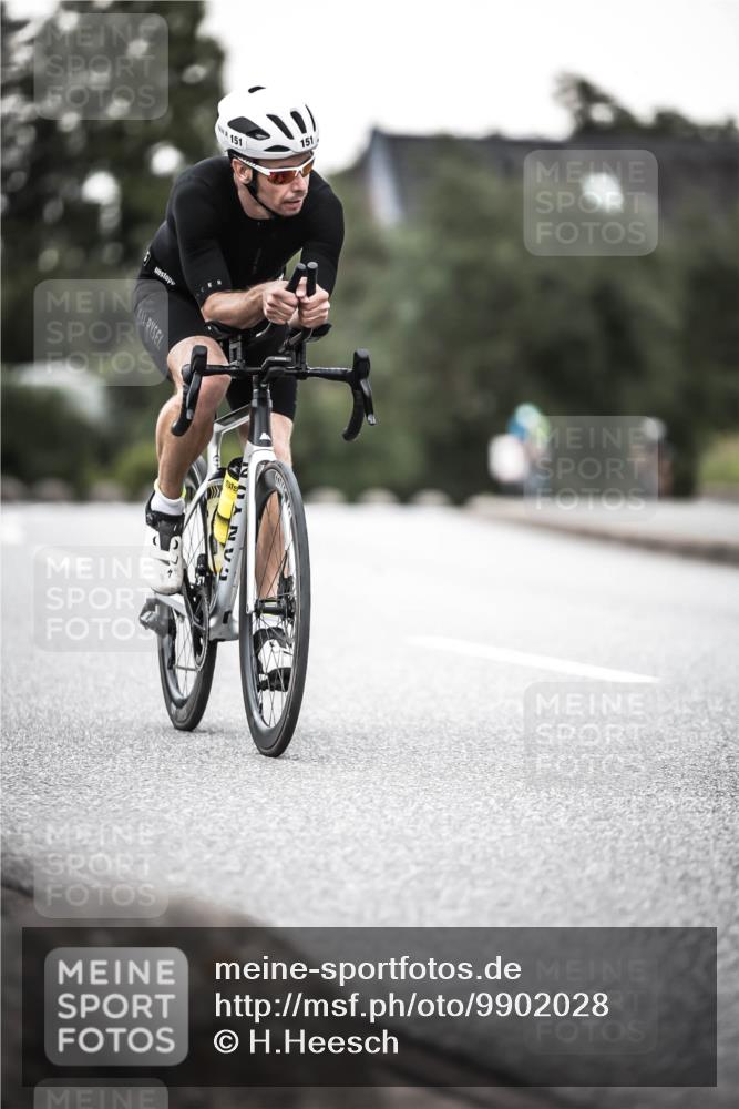 21.06.2026 - 29. Vierlanden-Triathlon H.Heesch http://msf.ph/oto/9902028 21.06.2026 10:12:55 Radfahren 151 meine-sportfotos.de